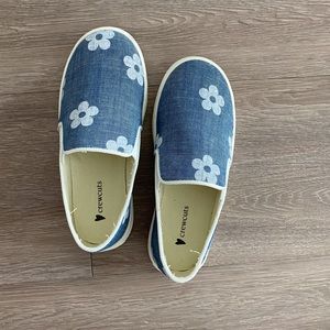 *NEW* J. crew Daisy Chambray slip ons sneakers